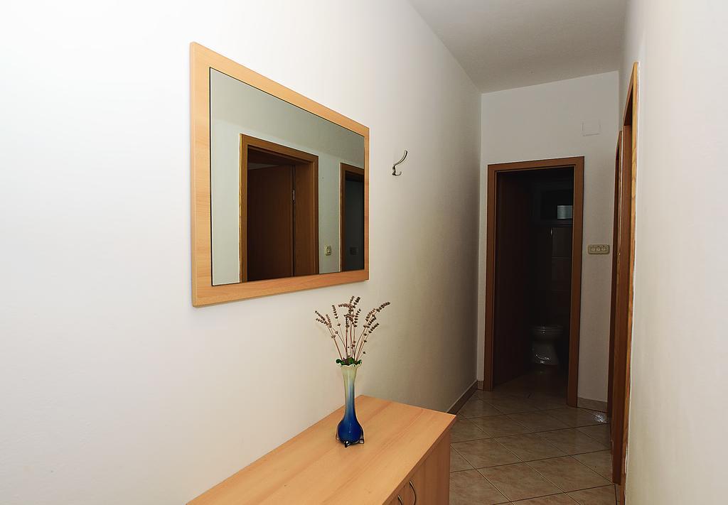 Apartments Lucija Sukosan Exterior photo